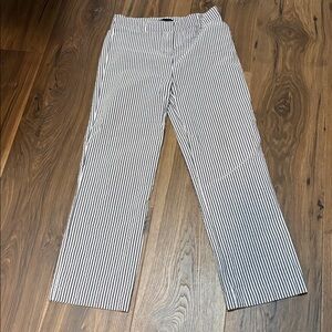 Adrienne Vittadini seersucker striped seersuker  pants 2